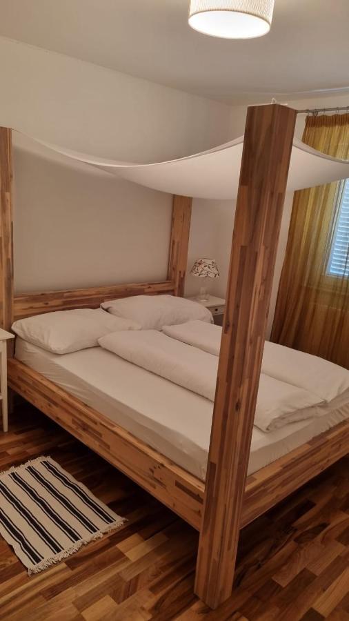 דירות פורץ Casa Emma With Pool מראה חיצוני תמונה